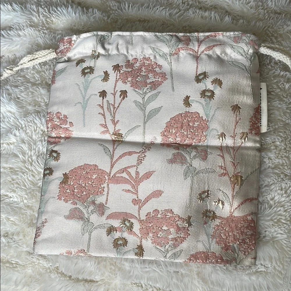 N/A chic floral